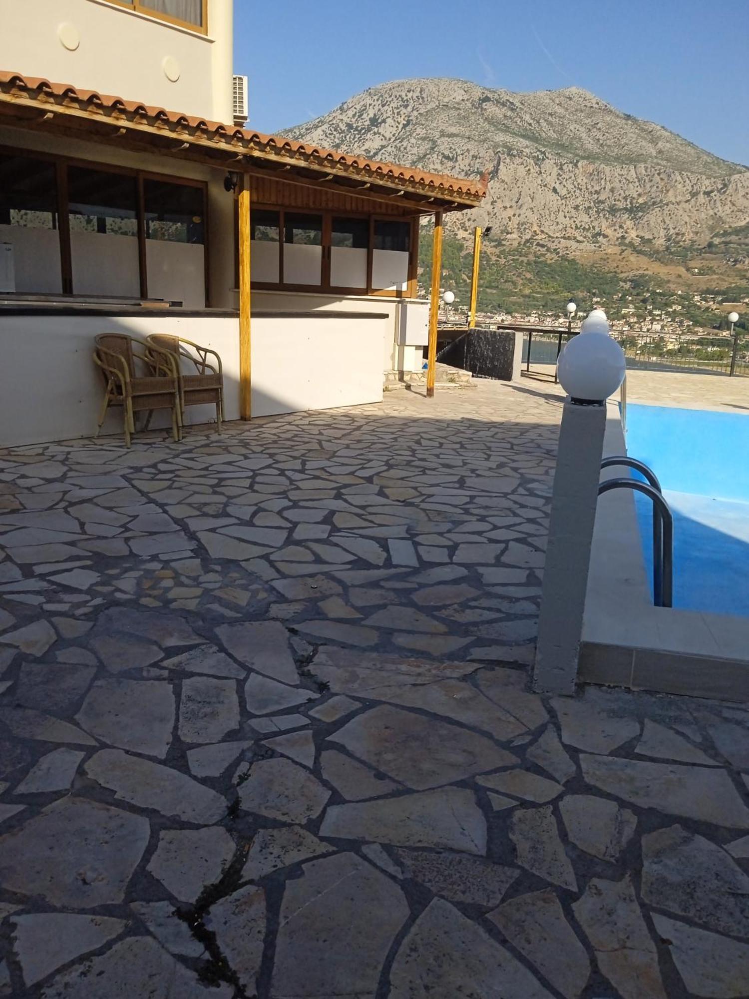 Golden Village Astakos Bagian luar foto